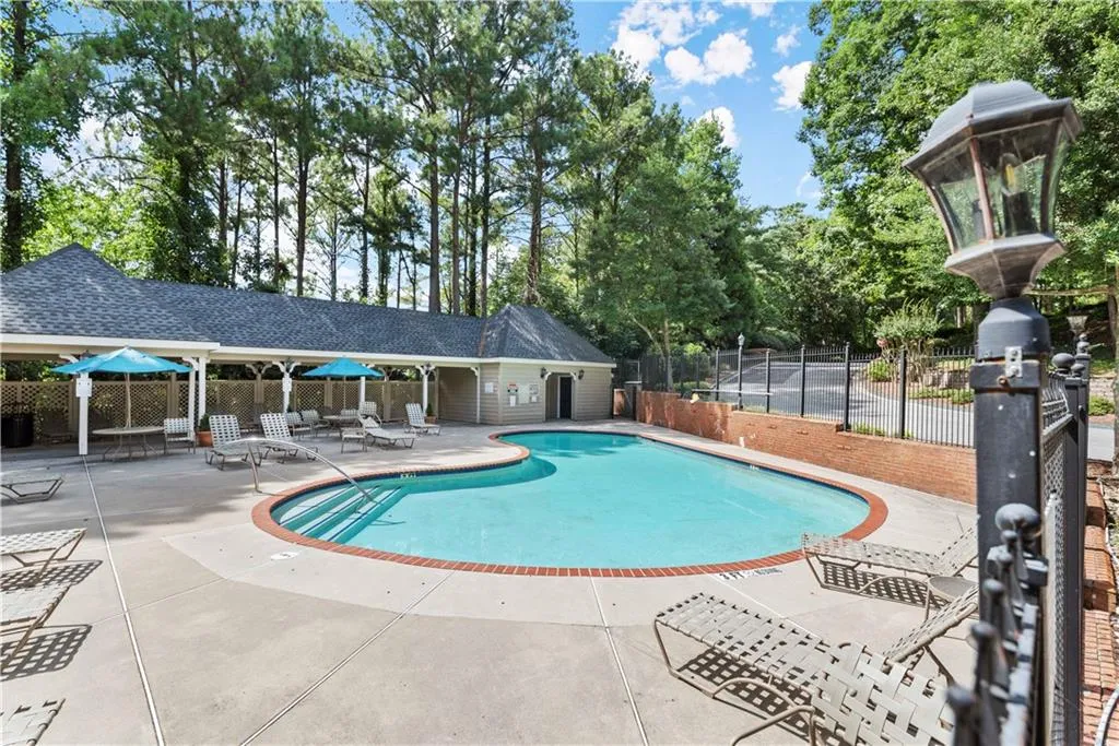 305 Bainbridge Drive, Sandy Springs, Georgia 30327, 2 Bedrooms Bedrooms, ,2 BathroomsBathrooms,Residential,Sold,305 Bainbridge Drive,7080883