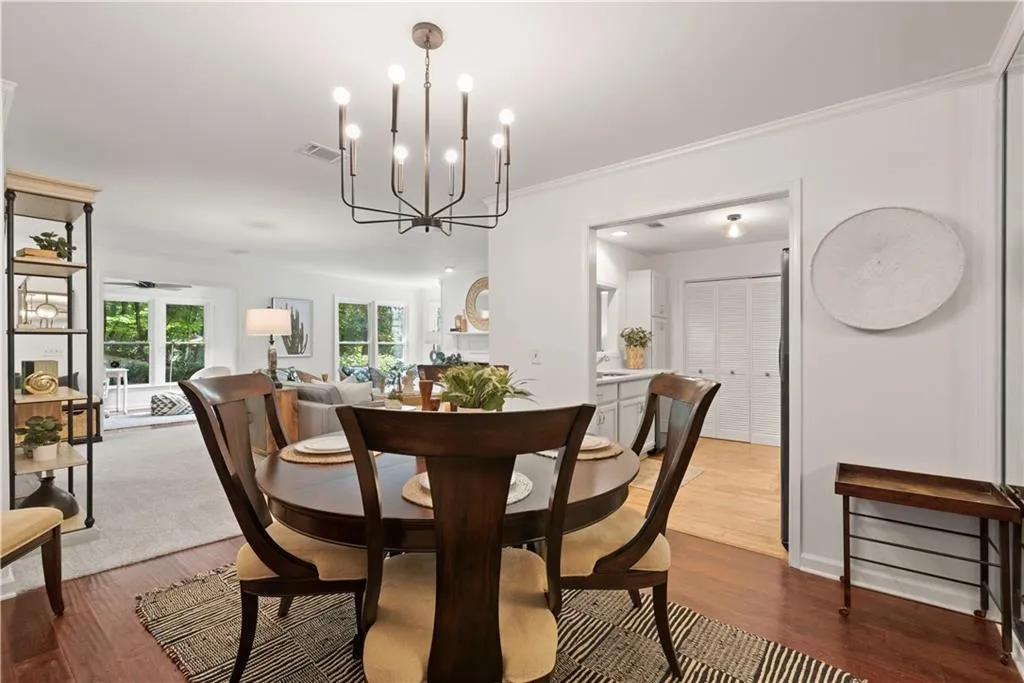 305 Bainbridge Drive, Sandy Springs, Georgia 30327, 2 Bedrooms Bedrooms, ,2 BathroomsBathrooms,Residential,Sold,305 Bainbridge Drive,7080883