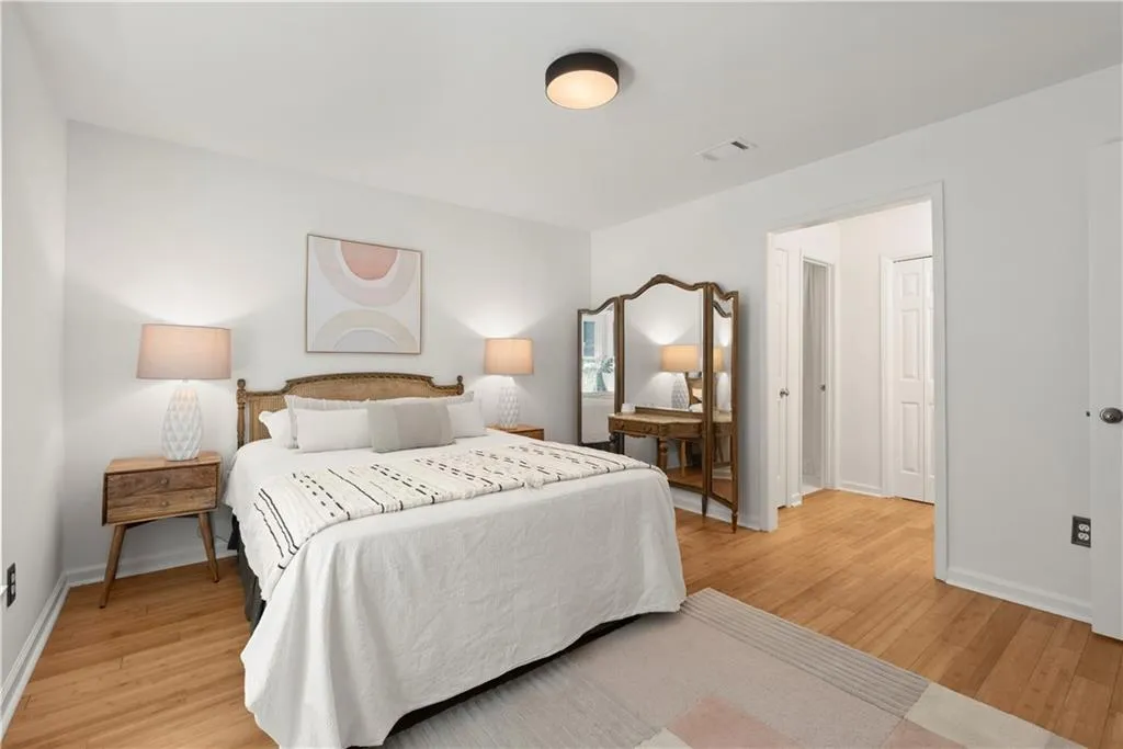 305 Bainbridge Drive, Sandy Springs, Georgia 30327, 2 Bedrooms Bedrooms, ,2 BathroomsBathrooms,Residential,Sold,305 Bainbridge Drive,7080883