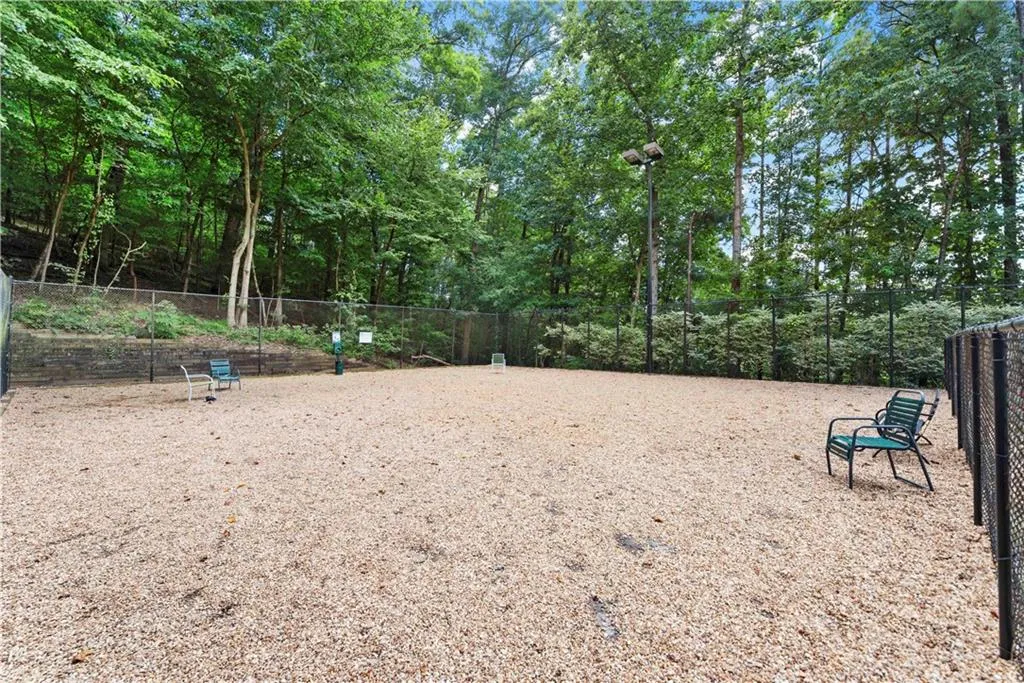 305 Bainbridge Drive, Sandy Springs, Georgia 30327, 2 Bedrooms Bedrooms, ,2 BathroomsBathrooms,Residential,Sold,305 Bainbridge Drive,7080883