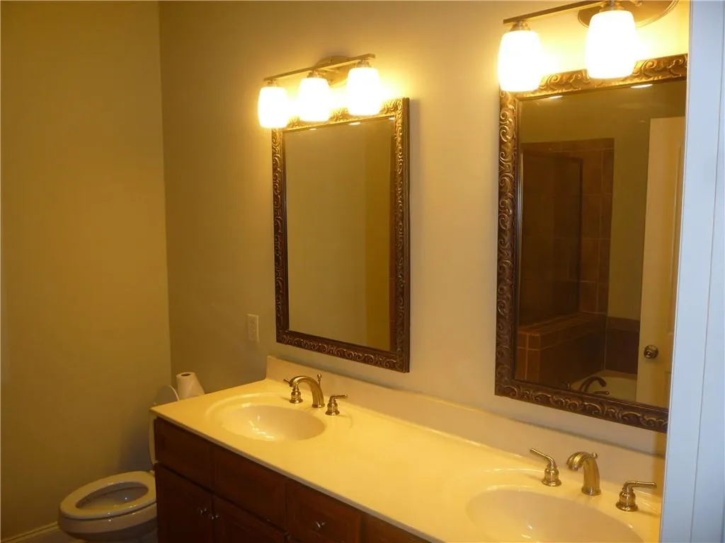 901 Abernathy Road Unit 1240, Atlanta, Georgia 30328, 3 Bedrooms Bedrooms, ,2 BathroomsBathrooms,Residential,Sold,901 Abernathy Road Unit 1240,6631708