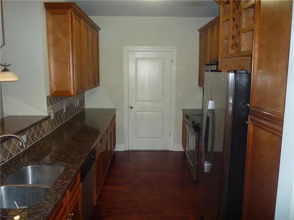 901 Abernathy Road Unit 1240, Atlanta, Georgia 30328, 3 Bedrooms Bedrooms, ,2 BathroomsBathrooms,Residential,Sold,901 Abernathy Road Unit 1240,6631708