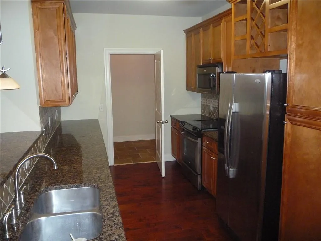 901 Abernathy Road Unit 1240, Atlanta, Georgia 30328, 3 Bedrooms Bedrooms, ,2 BathroomsBathrooms,Residential,Sold,901 Abernathy Road Unit 1240,6631708