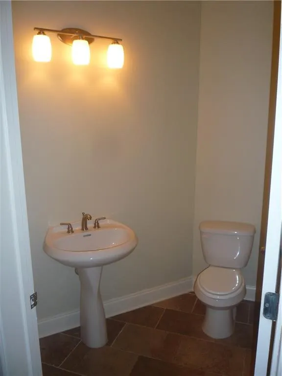 901 Abernathy Road Unit 1240, Atlanta, Georgia 30328, 3 Bedrooms Bedrooms, ,2 BathroomsBathrooms,Residential,Sold,901 Abernathy Road Unit 1240,6631708