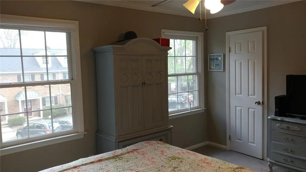 6700 Roswell Road Unit 30-e, Atlanta, Georgia 30328, 2 Bedrooms Bedrooms, ,1 BathroomBathrooms,Residential,Sold,6700 Roswell Road Unit 30-e,5833475