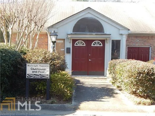 6700 Roswell Road Unit 30-e, Atlanta, Georgia 30328, 2 Bedrooms Bedrooms, ,1 BathroomBathrooms,Residential,Sold,6700 Roswell Road Unit 30-e,5833475