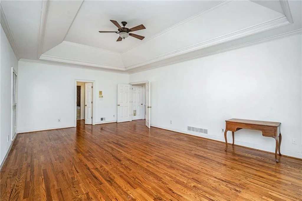160 Grosvenor Place, Sandy Springs, Georgia 30328, 3 Bedrooms Bedrooms, ,2 BathroomsBathrooms,Residential,Sold,160 Grosvenor Place,6984818