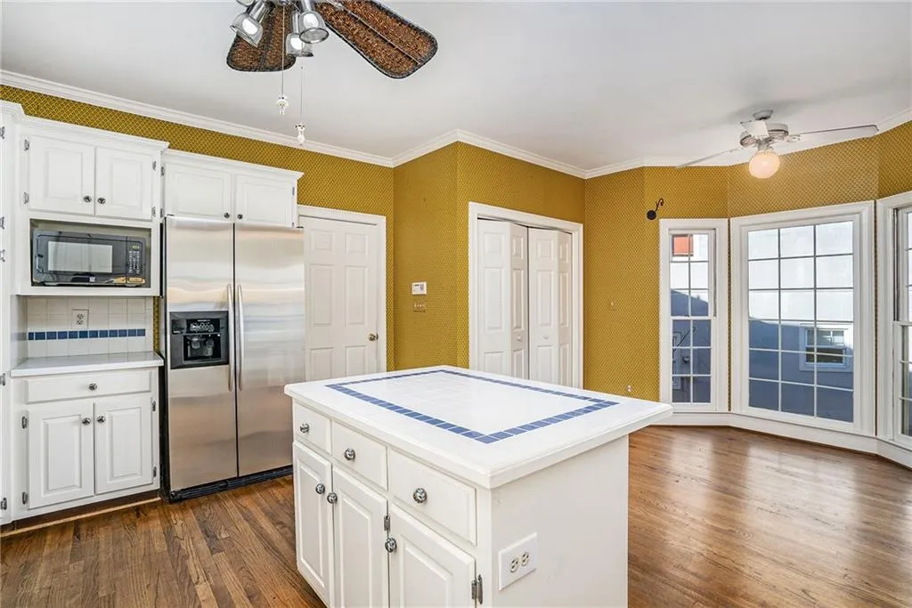 160 Grosvenor Place, Sandy Springs, Georgia 30328, 3 Bedrooms Bedrooms, ,2 BathroomsBathrooms,Residential,Sold,160 Grosvenor Place,6984818