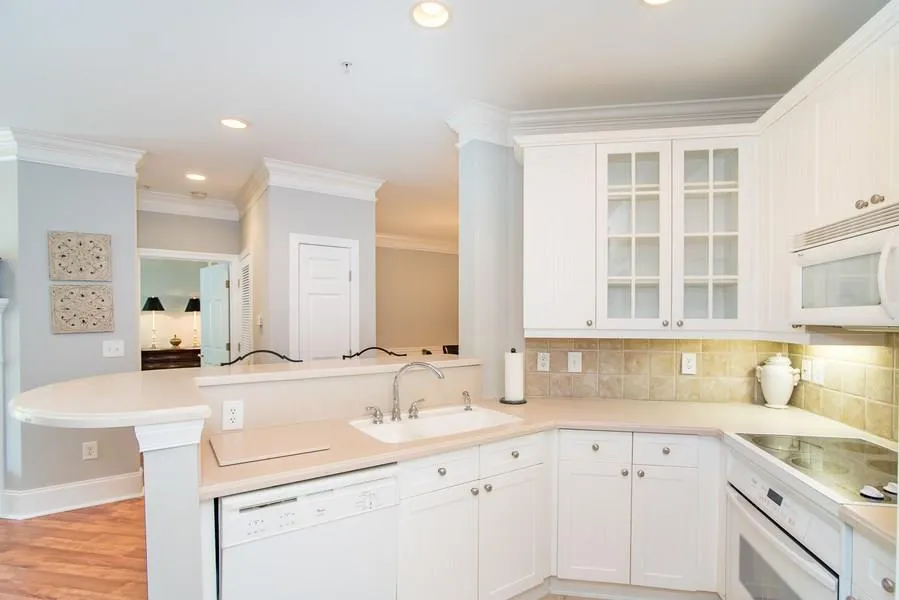 4100 Paces Walk Se Unit 1110, Atlanta, Georgia 30339, 2 Bedrooms Bedrooms, ,2 BathroomsBathrooms,Residential,Sold,4100 Paces Walk Se Unit 1110,5793458