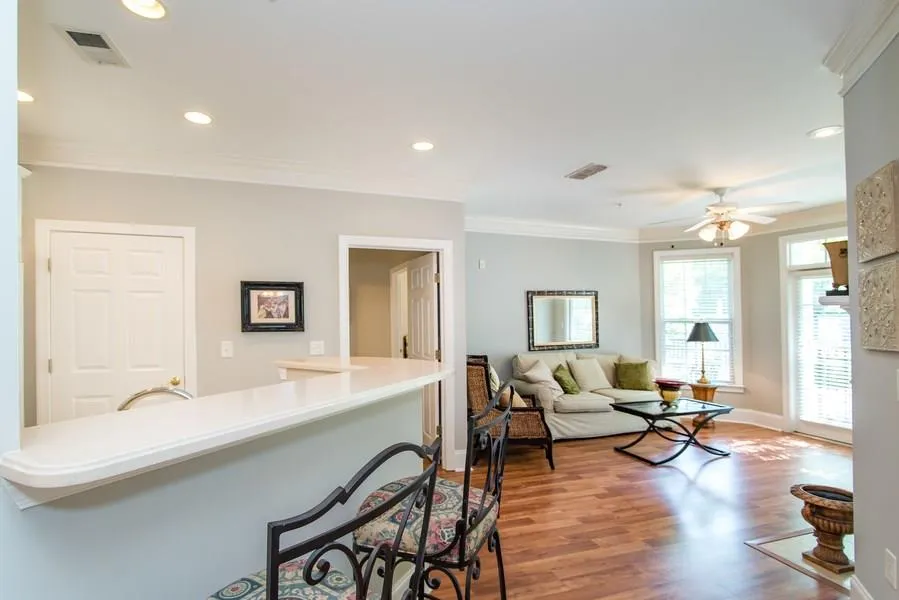 4100 Paces Walk Se Unit 1110, Atlanta, Georgia 30339, 2 Bedrooms Bedrooms, ,2 BathroomsBathrooms,Residential,Sold,4100 Paces Walk Se Unit 1110,5793458