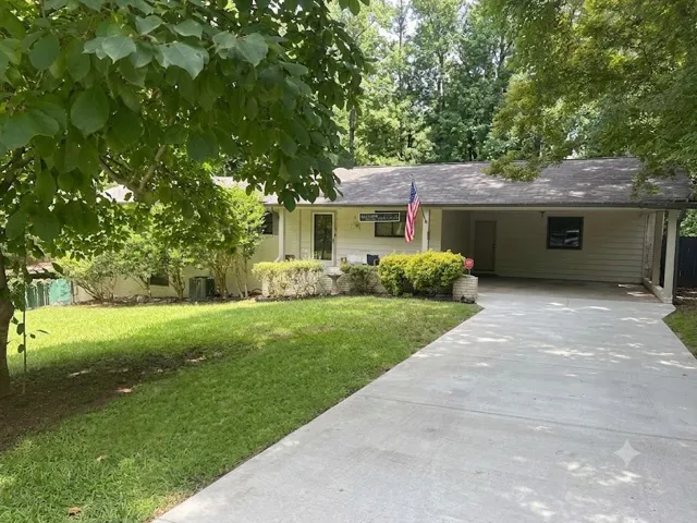 2665 Colonial Drive, College Park, Georgia 30337