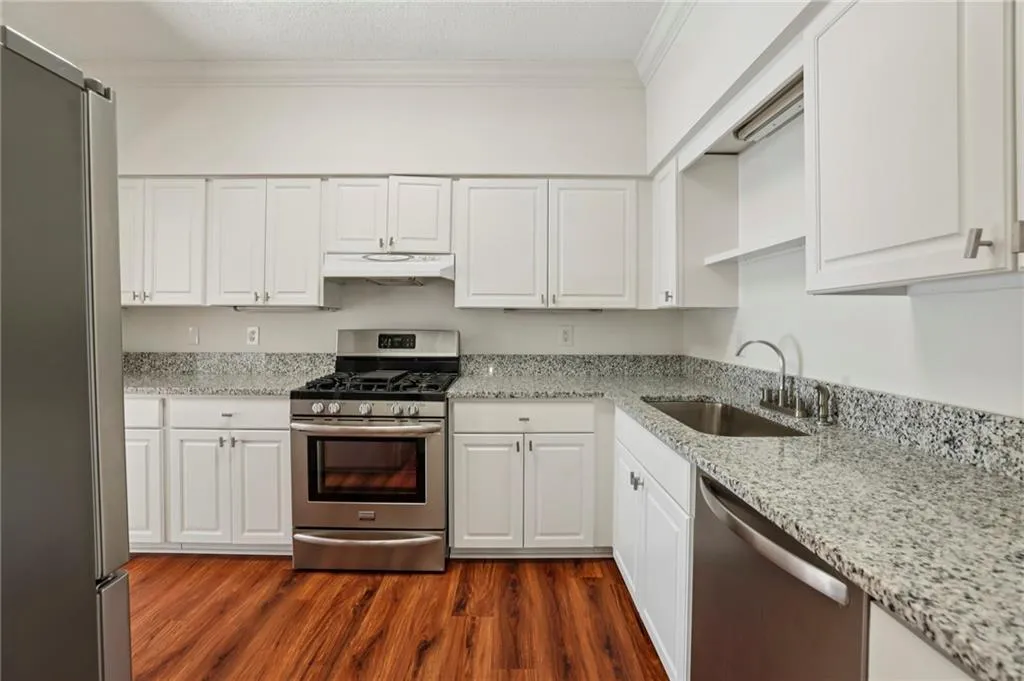 5996 Mitchell Road Unit 20, Atlanta, Georgia 30328, 3 Bedrooms Bedrooms, ,3 BathroomsBathrooms,Residential,Sold,5996 Mitchell Road Unit 20,7718559