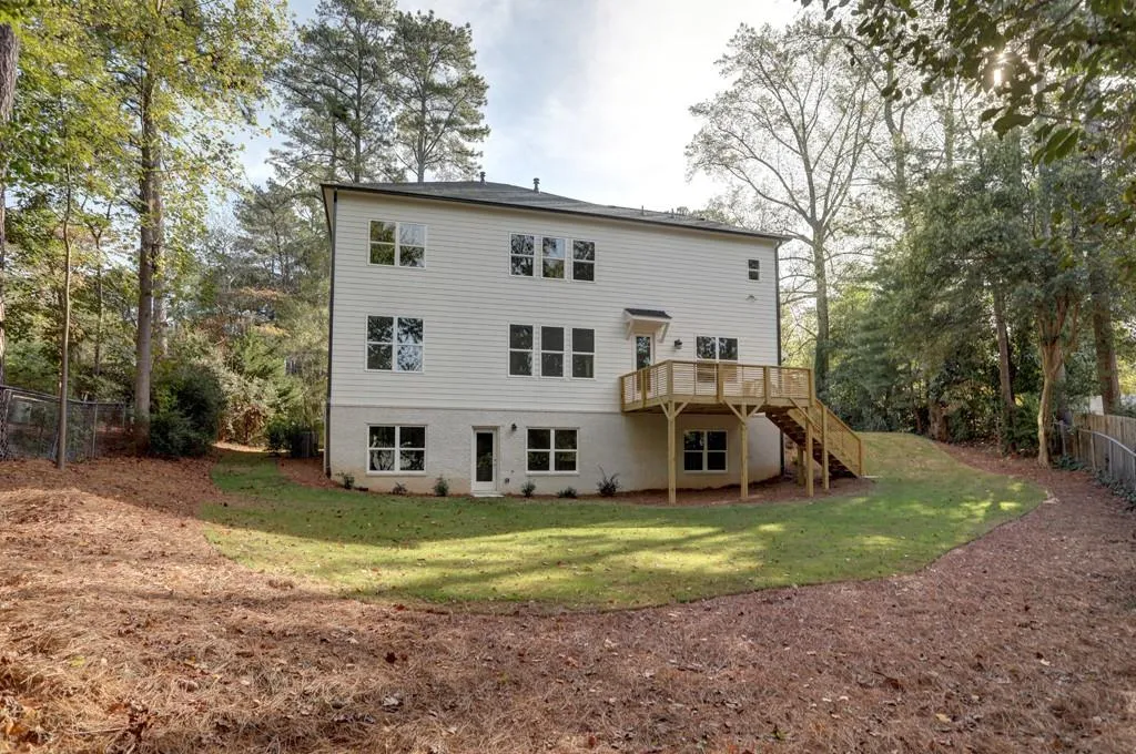 620 Carriage Drive, Sandy Springs, Georgia 30328, 5 Bedrooms Bedrooms, ,4 BathroomsBathrooms,Residential,Sold,620 Carriage Drive,6588187