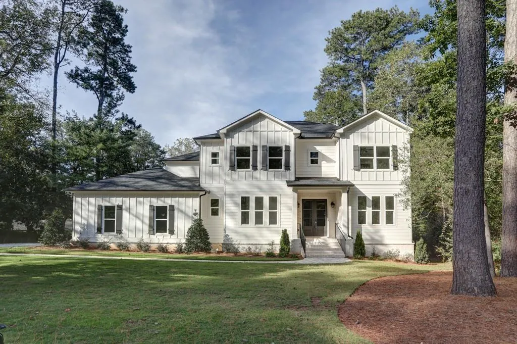 620 Carriage Drive, Sandy Springs, Georgia 30328, 5 Bedrooms Bedrooms, ,4 BathroomsBathrooms,Residential,Sold,620 Carriage Drive,6588187