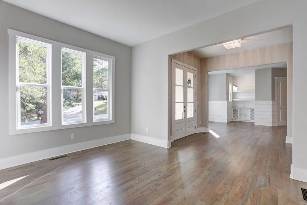 620 Carriage Drive, Sandy Springs, Georgia 30328, 5 Bedrooms Bedrooms, ,4 BathroomsBathrooms,Residential,Sold,620 Carriage Drive,6588187