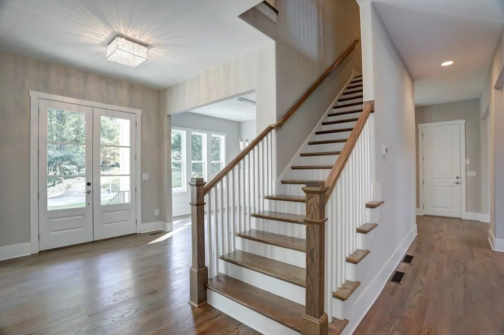 620 Carriage Drive, Sandy Springs, Georgia 30328, 5 Bedrooms Bedrooms, ,4 BathroomsBathrooms,Residential,Sold,620 Carriage Drive,6588187