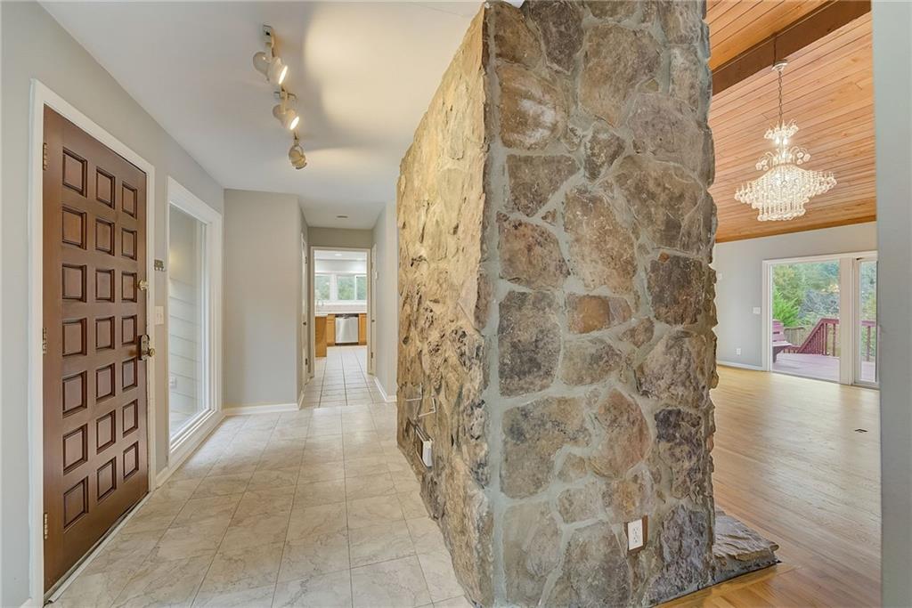 5005 Willow Bluff Drive, Sandy Springs, Georgia 30350, 7 Bedrooms Bedrooms, ,4 BathroomsBathrooms,Residential,Sold,5005 Willow Bluff Drive,7309603