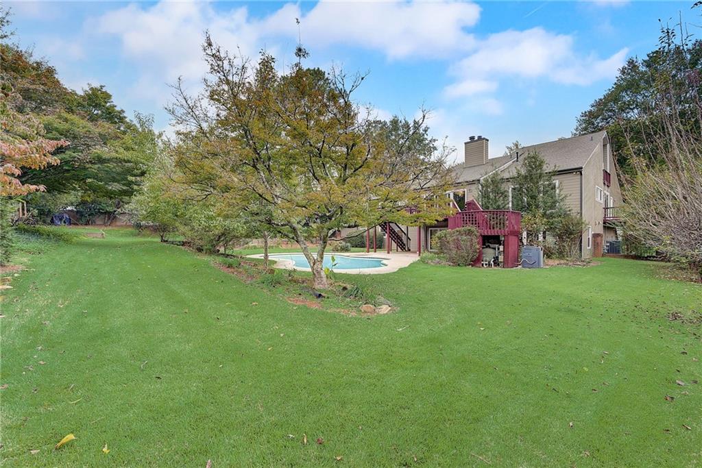 5005 Willow Bluff Drive, Sandy Springs, Georgia 30350, 7 Bedrooms Bedrooms, ,4 BathroomsBathrooms,Residential,Sold,5005 Willow Bluff Drive,7309603