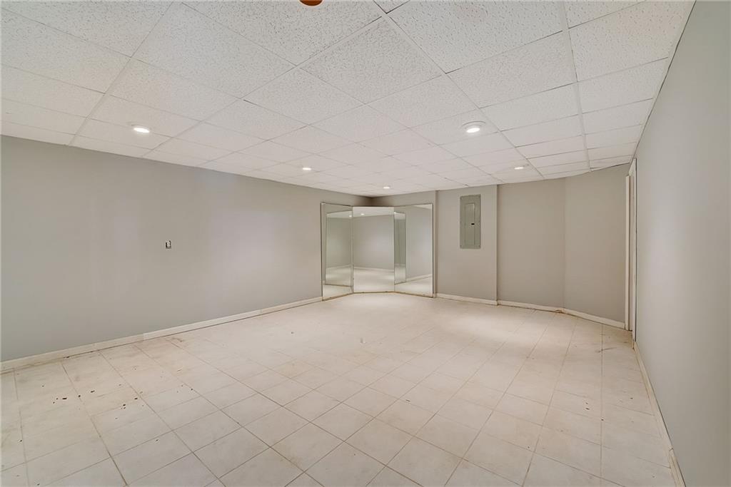 5005 Willow Bluff Drive, Sandy Springs, Georgia 30350, 7 Bedrooms Bedrooms, ,4 BathroomsBathrooms,Residential,Sold,5005 Willow Bluff Drive,7309603