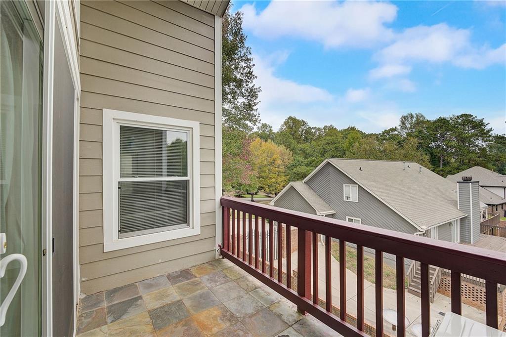 5005 Willow Bluff Drive, Sandy Springs, Georgia 30350, 7 Bedrooms Bedrooms, ,4 BathroomsBathrooms,Residential,Sold,5005 Willow Bluff Drive,7309603