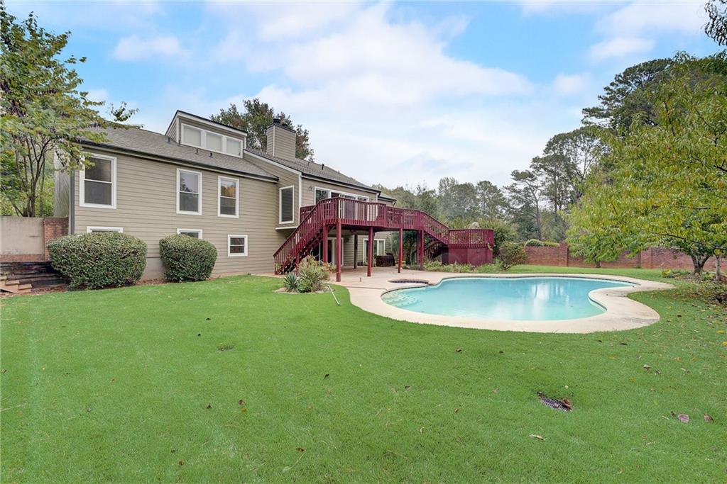 5005 Willow Bluff Drive, Sandy Springs, Georgia 30350, 7 Bedrooms Bedrooms, ,4 BathroomsBathrooms,Residential,Sold,5005 Willow Bluff Drive,7309603