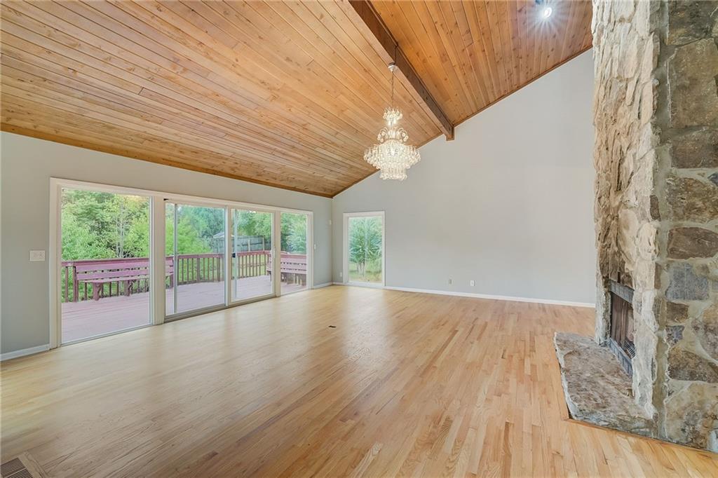 5005 Willow Bluff Drive, Sandy Springs, Georgia 30350, 7 Bedrooms Bedrooms, ,4 BathroomsBathrooms,Residential,Sold,5005 Willow Bluff Drive,7309603