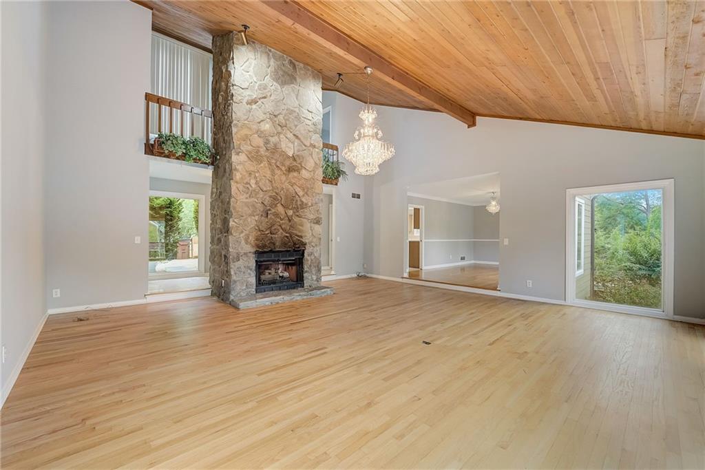 5005 Willow Bluff Drive, Sandy Springs, Georgia 30350, 7 Bedrooms Bedrooms, ,4 BathroomsBathrooms,Residential,Sold,5005 Willow Bluff Drive,7309603