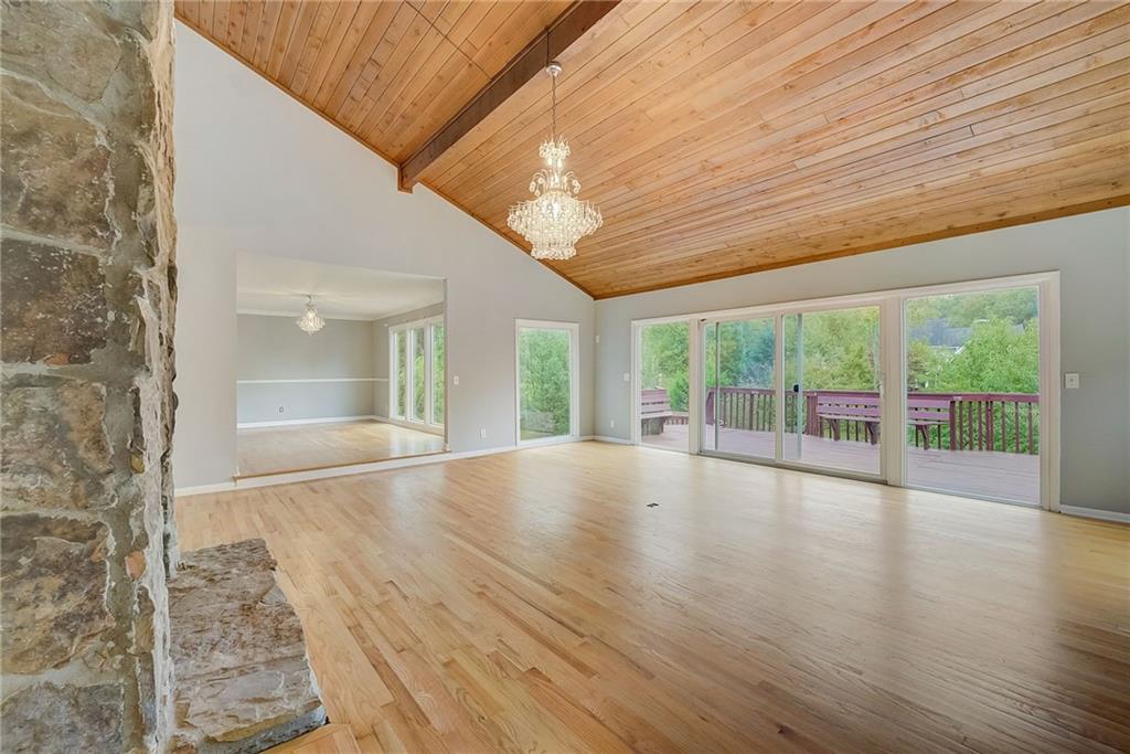 5005 Willow Bluff Drive, Sandy Springs, Georgia 30350, 7 Bedrooms Bedrooms, ,4 BathroomsBathrooms,Residential,Sold,5005 Willow Bluff Drive,7309603