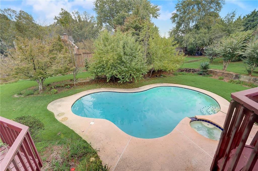 5005 Willow Bluff Drive, Sandy Springs, Georgia 30350, 7 Bedrooms Bedrooms, ,4 BathroomsBathrooms,Residential,Sold,5005 Willow Bluff Drive,7309603