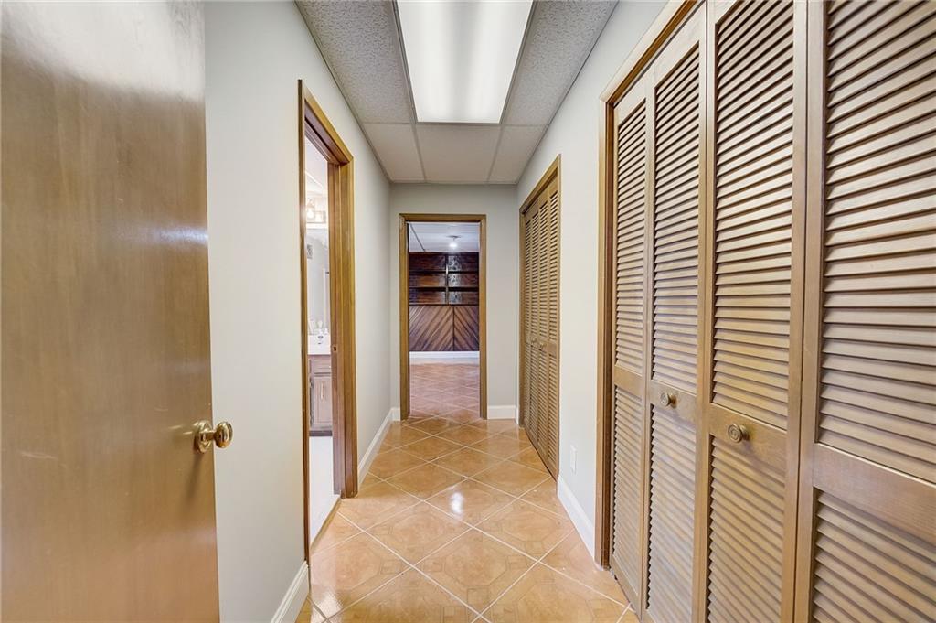 5005 Willow Bluff Drive, Sandy Springs, Georgia 30350, 7 Bedrooms Bedrooms, ,4 BathroomsBathrooms,Residential,Sold,5005 Willow Bluff Drive,7309603