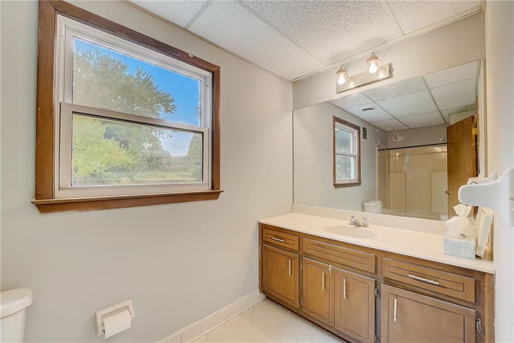 5005 Willow Bluff Drive, Sandy Springs, Georgia 30350, 7 Bedrooms Bedrooms, ,4 BathroomsBathrooms,Residential,Sold,5005 Willow Bluff Drive,7309603