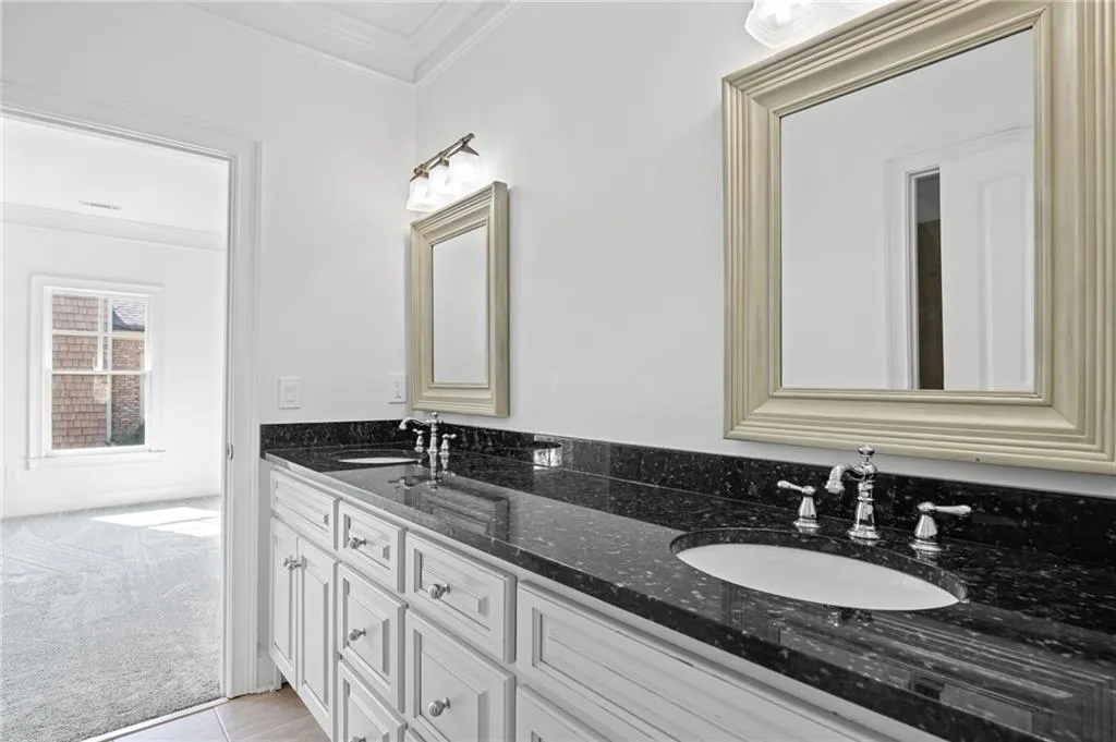 94 W Belle Isle Road, Atlanta, Georgia 30342, 6 Bedrooms Bedrooms, ,4 BathroomsBathrooms,Residential,For Sale,94 W Belle Isle Road,7736586