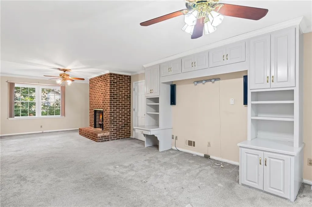 965 Heards Ferry Road, Atlanta, Georgia 30328, 4 Bedrooms Bedrooms, ,3 BathroomsBathrooms,Residential,For Sale,965 Heards Ferry Road,7649962