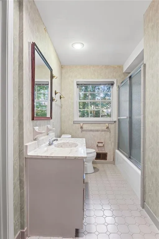 965 Heards Ferry Road, Atlanta, Georgia 30328, 4 Bedrooms Bedrooms, ,3 BathroomsBathrooms,Residential,For Sale,965 Heards Ferry Road,7649962