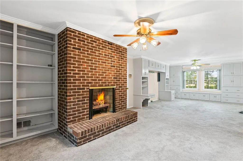 965 Heards Ferry Road, Atlanta, Georgia 30328, 4 Bedrooms Bedrooms, ,3 BathroomsBathrooms,Residential,For Sale,965 Heards Ferry Road,7649962