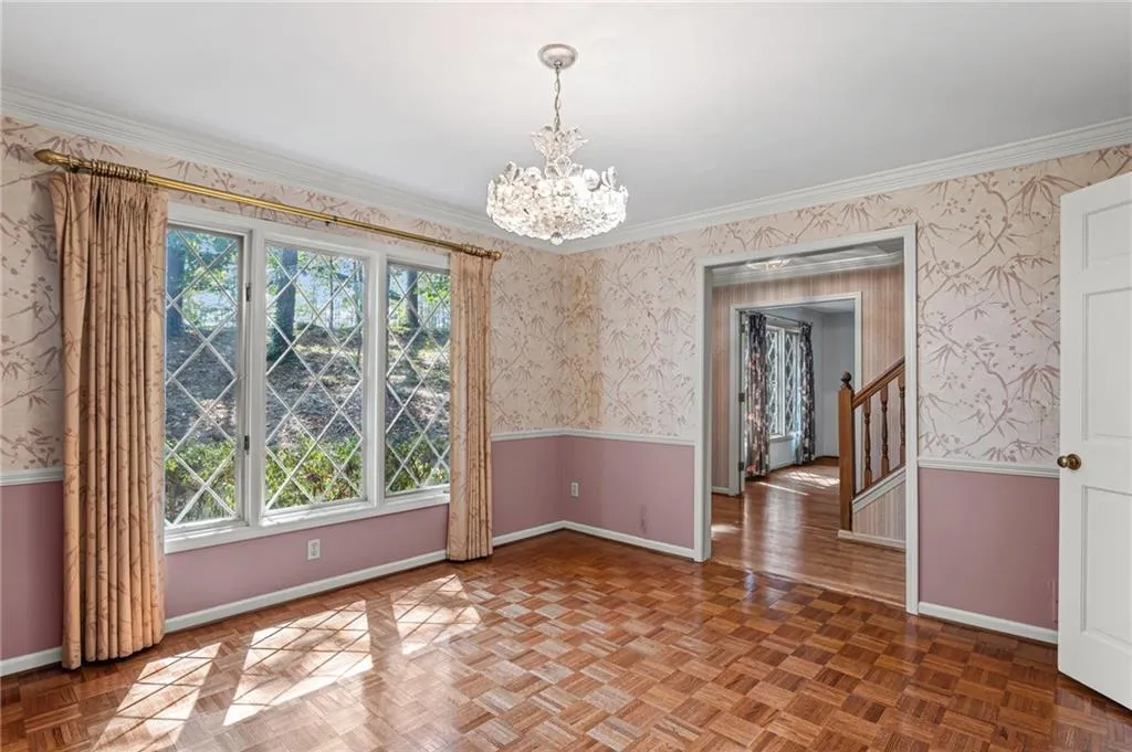 965 Heards Ferry Road, Atlanta, Georgia 30328, 4 Bedrooms Bedrooms, ,3 BathroomsBathrooms,Residential,For Sale,965 Heards Ferry Road,7649962