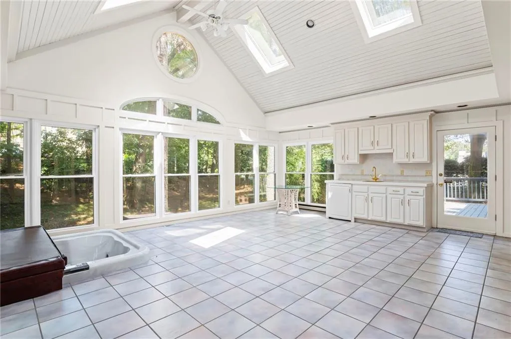 965 Heards Ferry Road, Atlanta, Georgia 30328, 4 Bedrooms Bedrooms, ,3 BathroomsBathrooms,Residential,For Sale,965 Heards Ferry Road,7649962