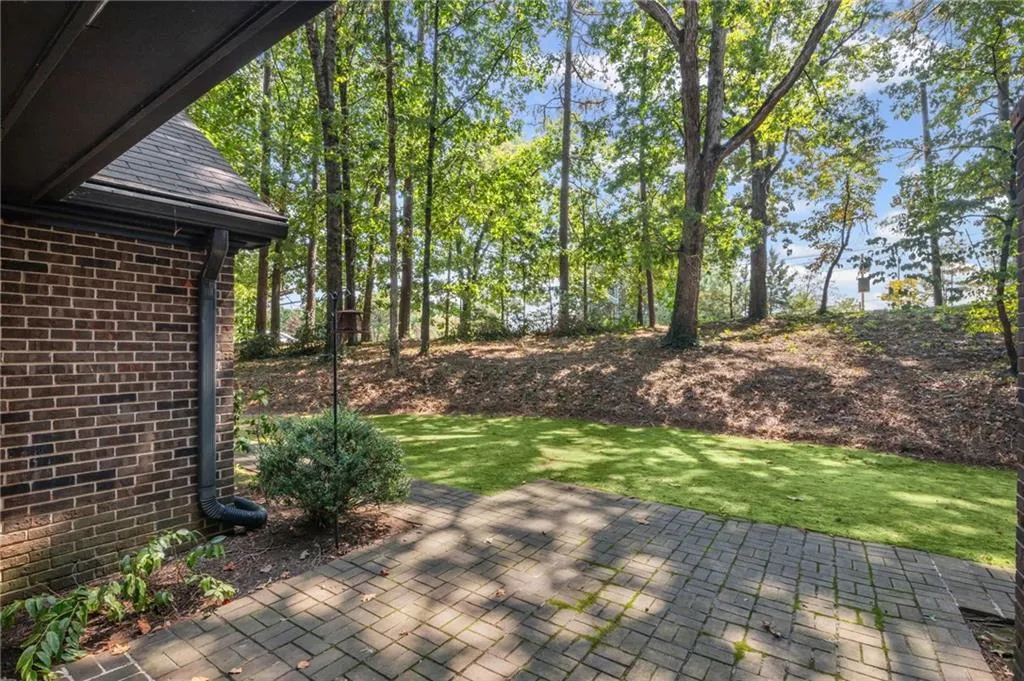 965 Heards Ferry Road, Atlanta, Georgia 30328, 4 Bedrooms Bedrooms, ,3 BathroomsBathrooms,Residential,For Sale,965 Heards Ferry Road,7649962