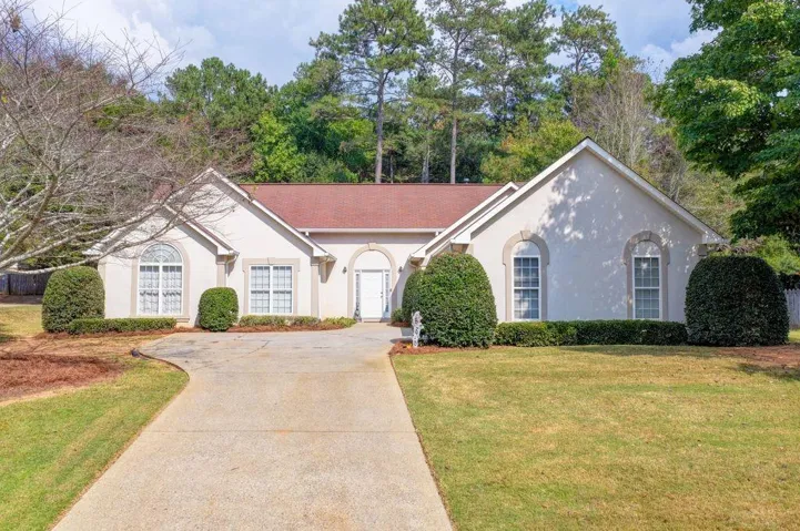 7135 Hunters Trace Drive, Cumming, Georgia 30028