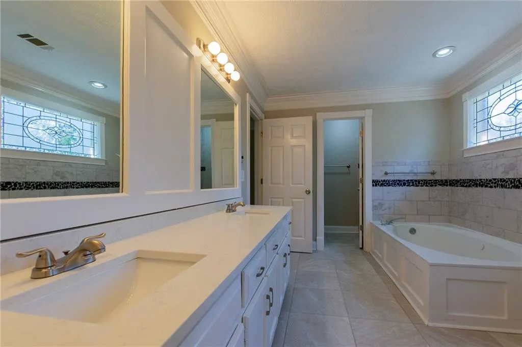1865 Redbourne Drive, Sandy Springs, Georgia 30350, 4 Bedrooms Bedrooms, ,2 BathroomsBathrooms,Residential,Sold,1865 Redbourne Drive,6987461