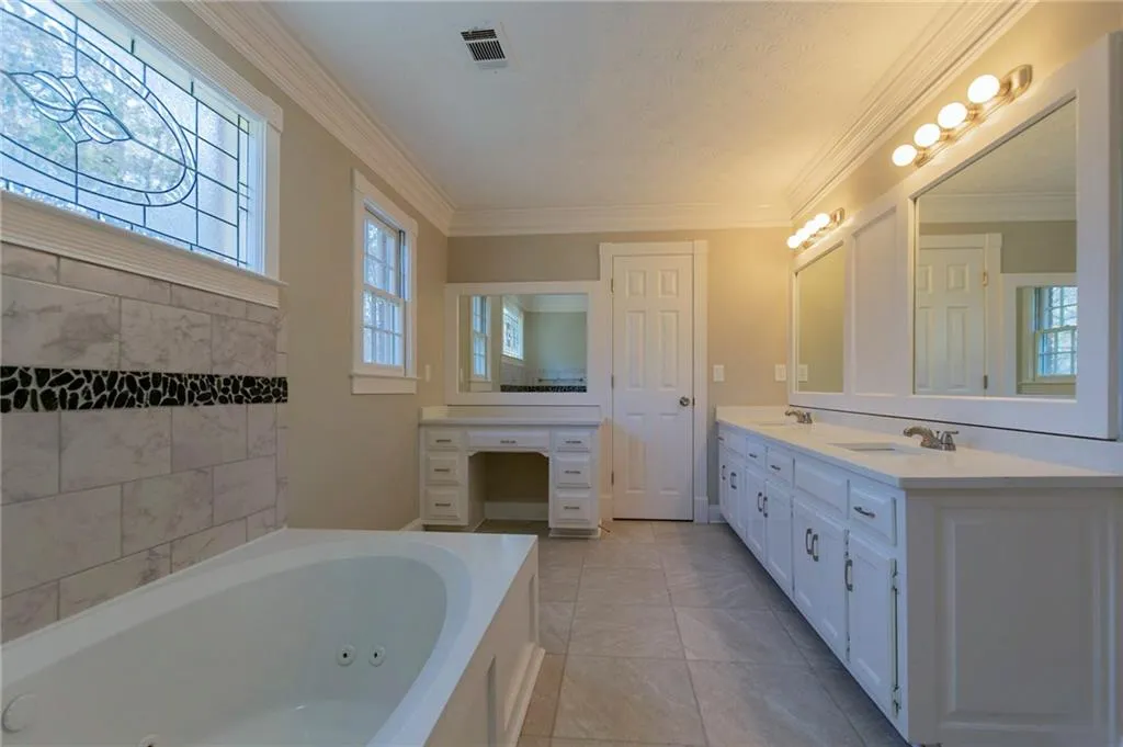 1865 Redbourne Drive, Sandy Springs, Georgia 30350, 4 Bedrooms Bedrooms, ,2 BathroomsBathrooms,Residential,Sold,1865 Redbourne Drive,6987461