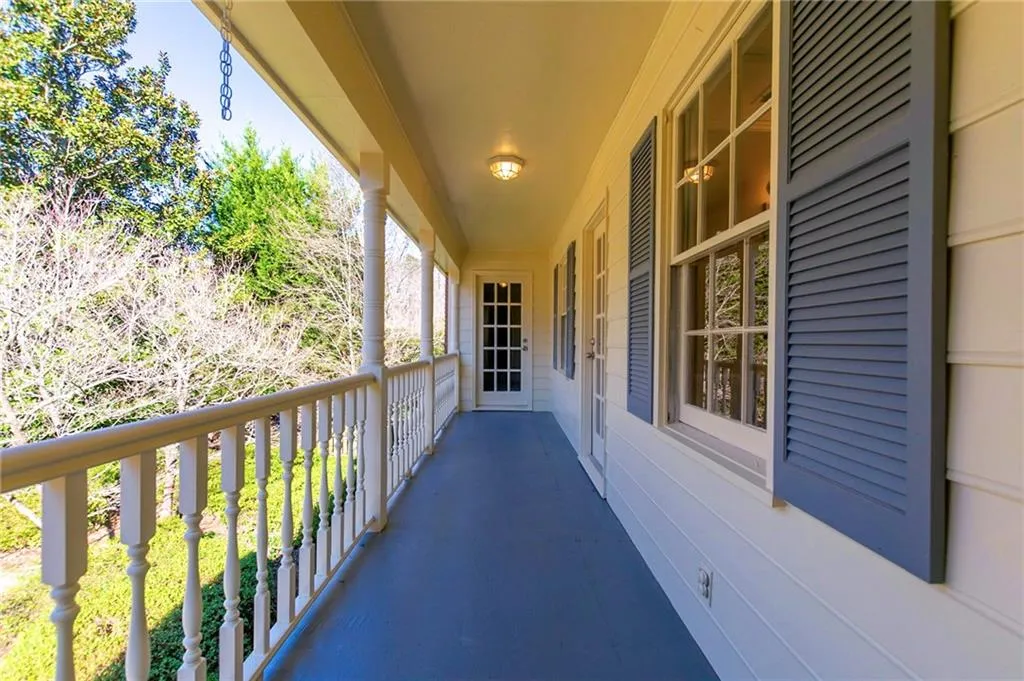 1865 Redbourne Drive, Sandy Springs, Georgia 30350, 4 Bedrooms Bedrooms, ,2 BathroomsBathrooms,Residential,Sold,1865 Redbourne Drive,6987461
