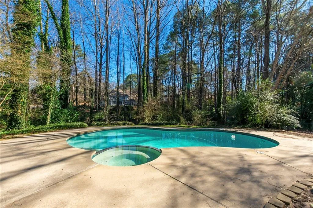 1865 Redbourne Drive, Sandy Springs, Georgia 30350, 4 Bedrooms Bedrooms, ,2 BathroomsBathrooms,Residential,Sold,1865 Redbourne Drive,6987461