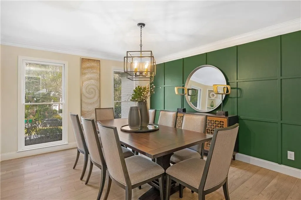 6125 Blackwater Trail, Atlanta, Georgia 30328, 6 Bedrooms Bedrooms, ,4 BathroomsBathrooms,Residential,Sold,6125 Blackwater Trail,7191784