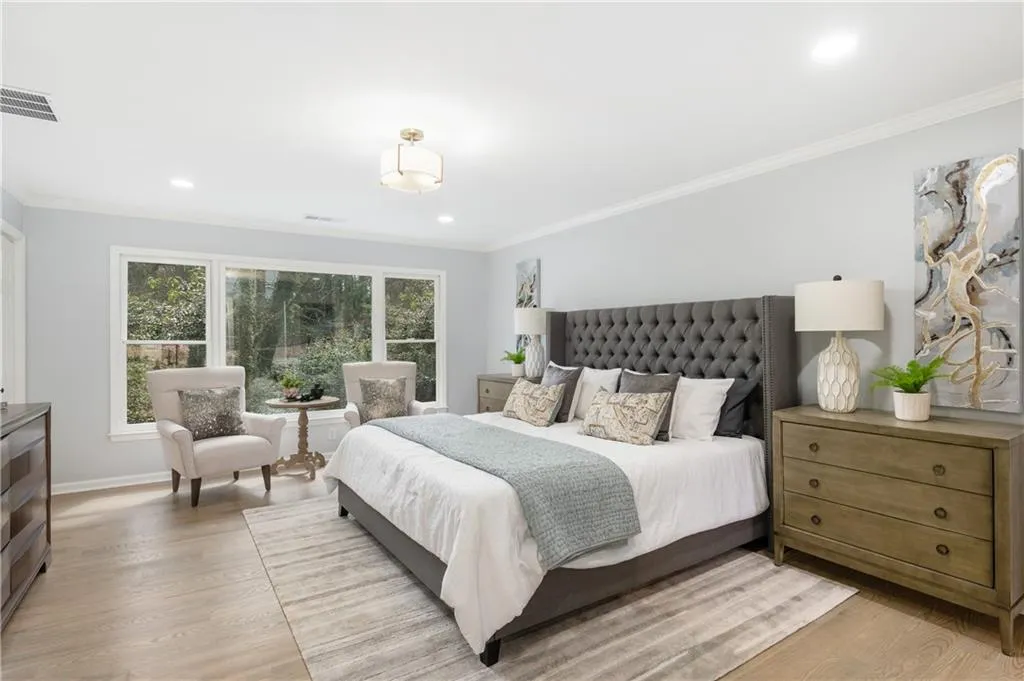 6125 Blackwater Trail, Atlanta, Georgia 30328, 6 Bedrooms Bedrooms, ,4 BathroomsBathrooms,Residential,Sold,6125 Blackwater Trail,7191784