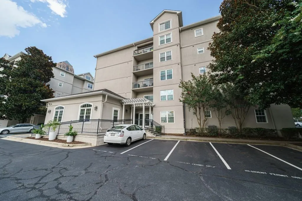 View the B building where the lobby, package room, and Management office are located.