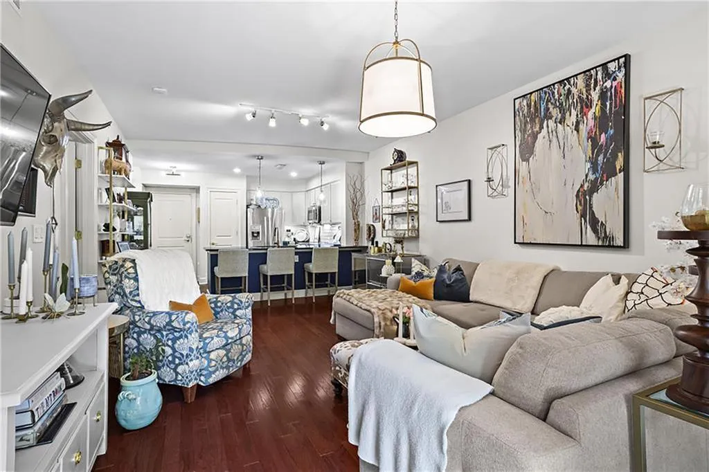 200 River Vista Drive Unit 314, Sandy Springs, Georgia 30339, 1 Bedroom Bedrooms, ,1 BathroomBathrooms,Residential,For Sale,200 River Vista Drive Unit 314,7634993