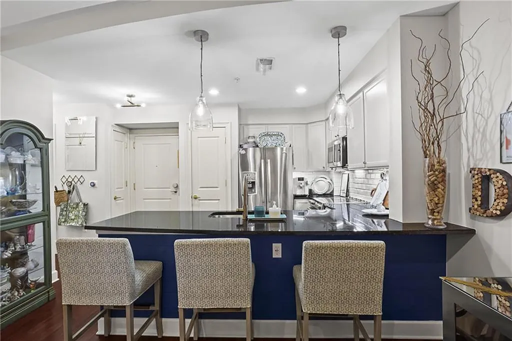200 River Vista Drive Unit 314, Sandy Springs, Georgia 30339, 1 Bedroom Bedrooms, ,1 BathroomBathrooms,Residential,For Sale,200 River Vista Drive Unit 314,7634993