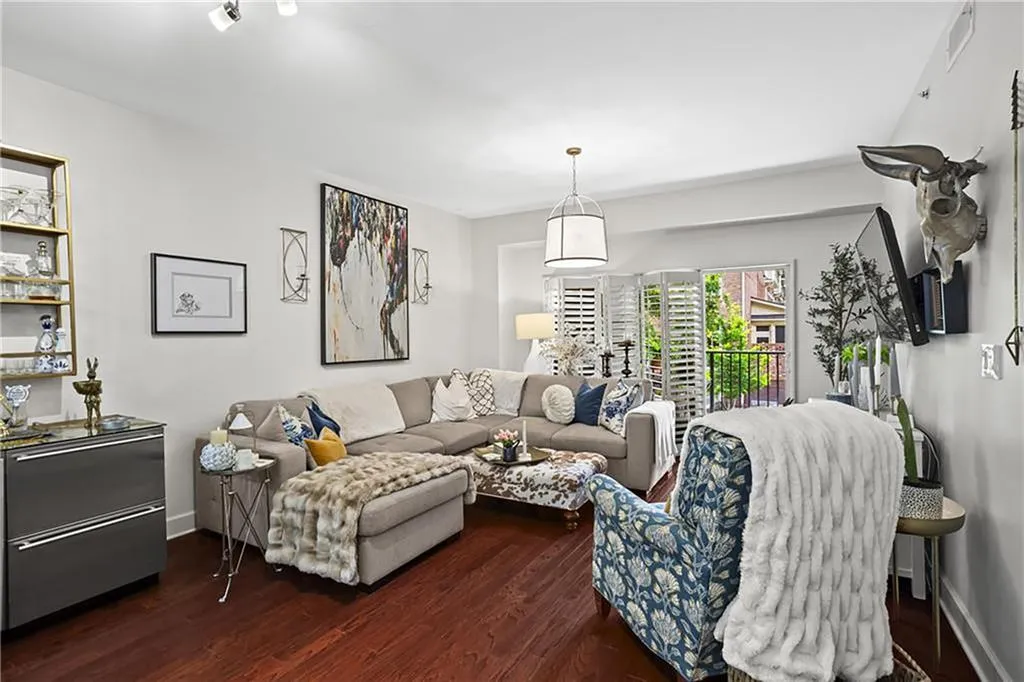 200 River Vista Drive Unit 314, Sandy Springs, Georgia 30339, 1 Bedroom Bedrooms, ,1 BathroomBathrooms,Residential,For Sale,200 River Vista Drive Unit 314,7634993