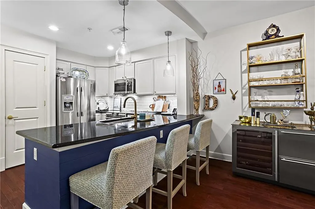 200 River Vista Drive Unit 314, Sandy Springs, Georgia 30339, 1 Bedroom Bedrooms, ,1 BathroomBathrooms,Residential,For Sale,200 River Vista Drive Unit 314,7634993